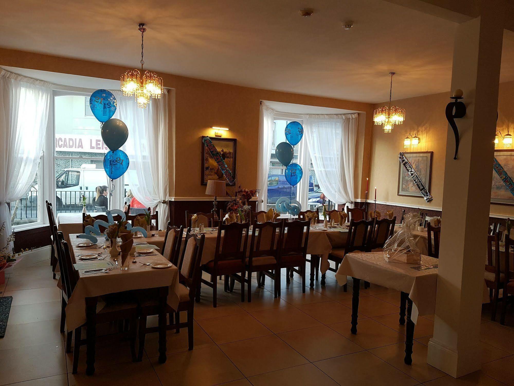 Myles Creek Hotell Kilkee Eksteriør bilde